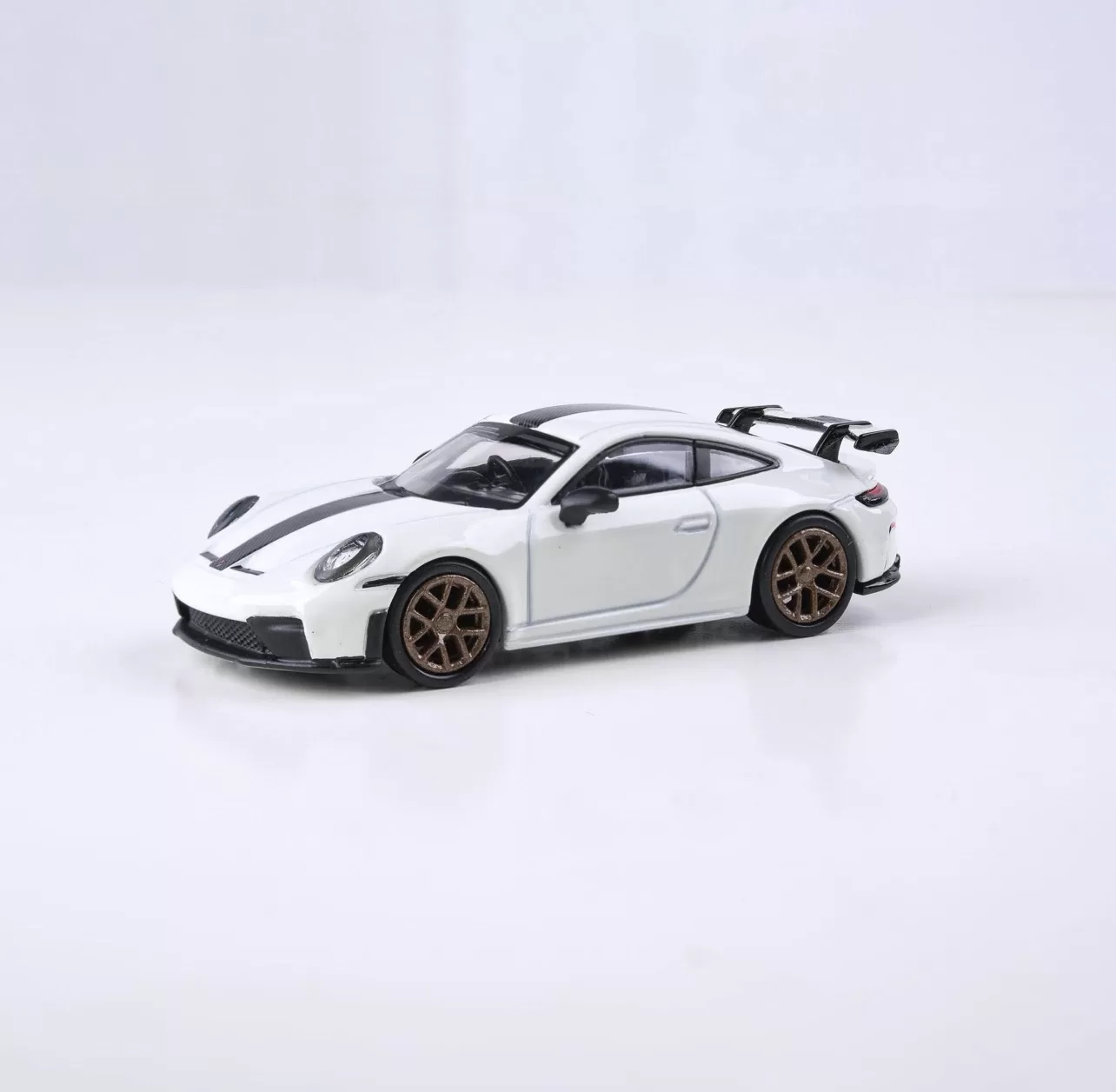 Para64 1/64 – 2025 Porsche 911 GT3 (992.2) – Grand Prix White – PA